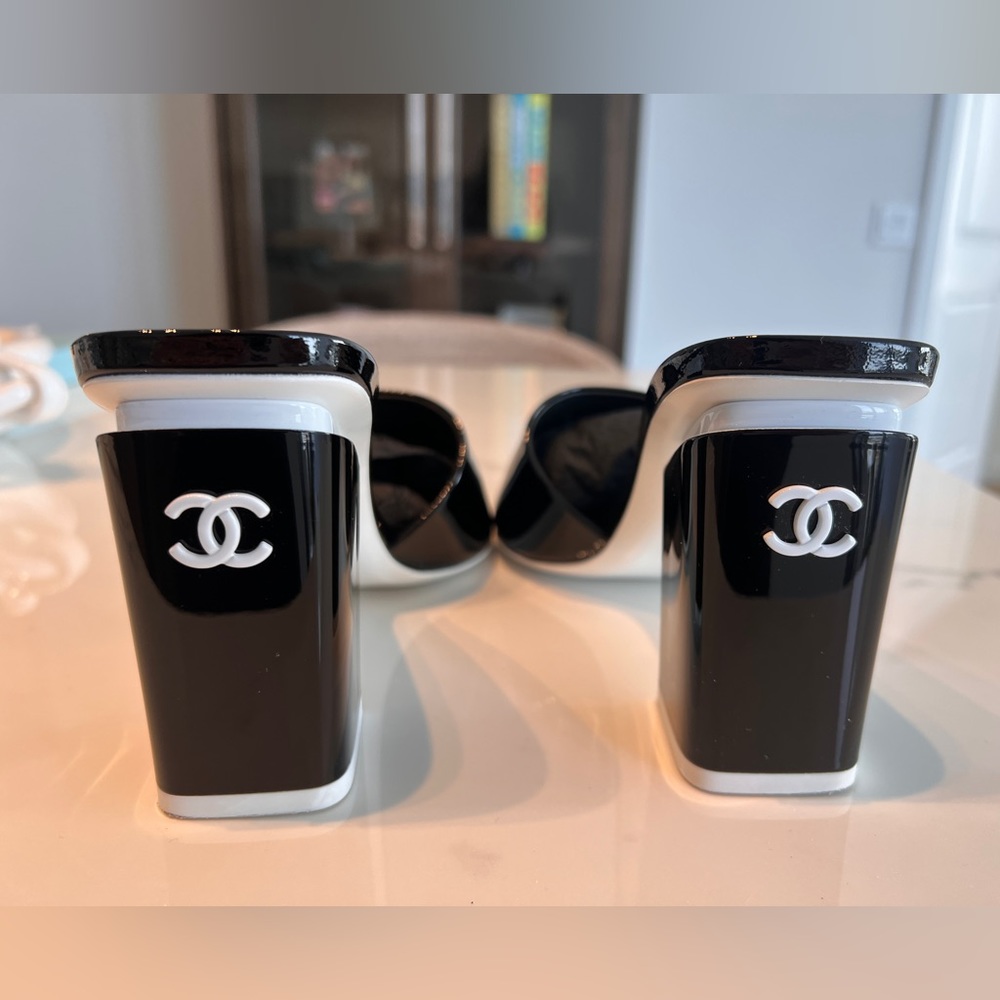 Chanel Block CC Sandals